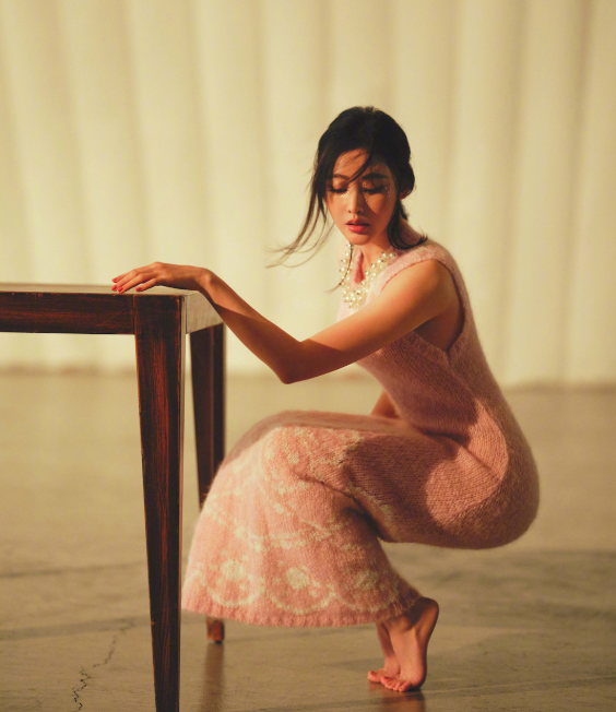 怀着憧憬去抵达未至之境，她一步步走得坚实