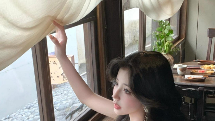 干发喷雾哪个牌子好一点？早八党实测10款，30秒救急不踩坑