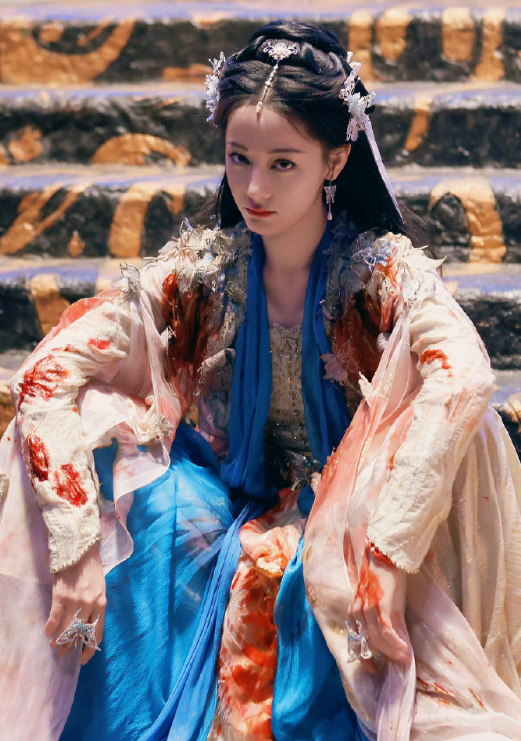 海水拥抱月亮，我将日落揽下为你积攒满腔爱意