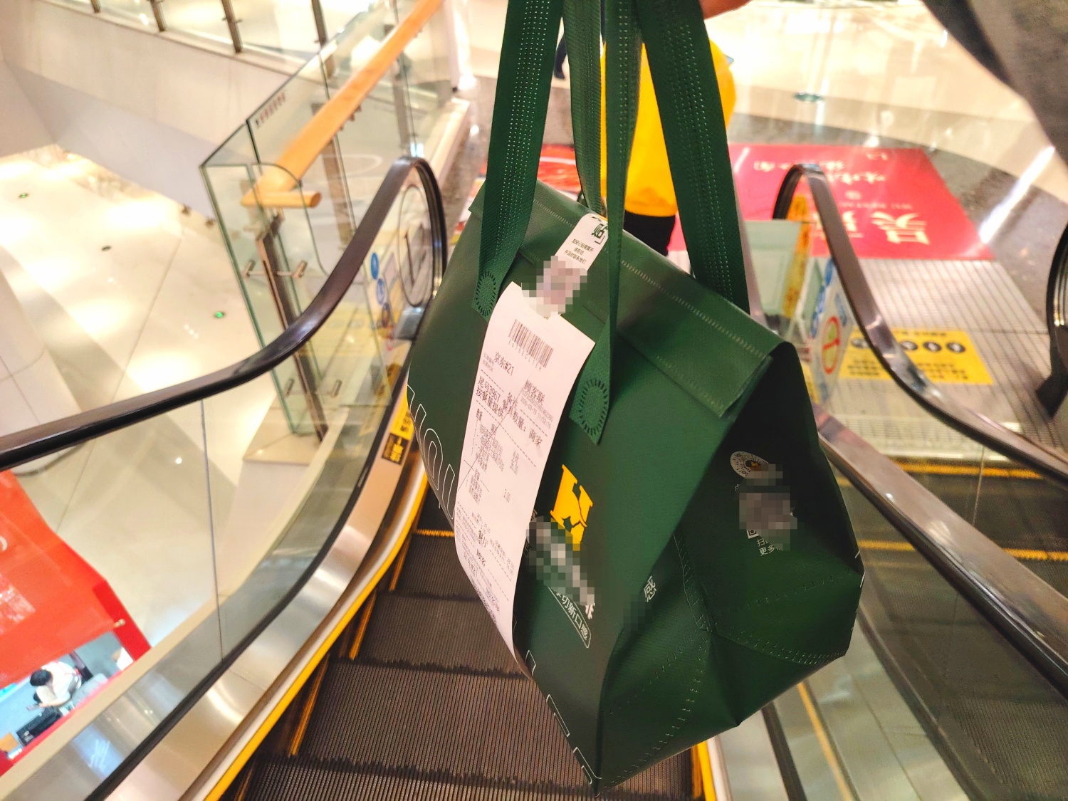 绝大多数时候，骑手超时的原因都是因为商家卡餐，但是平台不会因为商家出餐慢去问责商