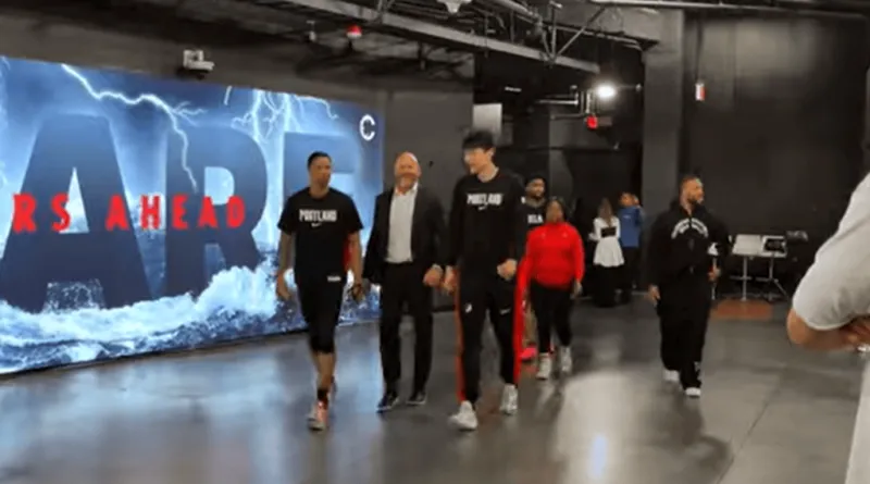 NBA常规赛开拓者客场对阵快船的比赛已经结束。全场战罢，开拓者以114-104战