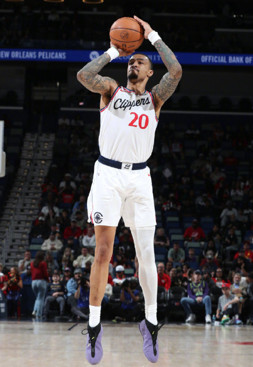 不要喷柯林斯了

看到很多人喷柯林斯，赛季初表现不好的时候也是一大堆喷的，我一直