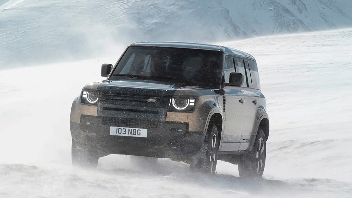 经典焕新2026款路虎揽胜、卫士联袂上市