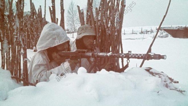 老照片 二战冬天的苏联战场 苦苦支撑的德军