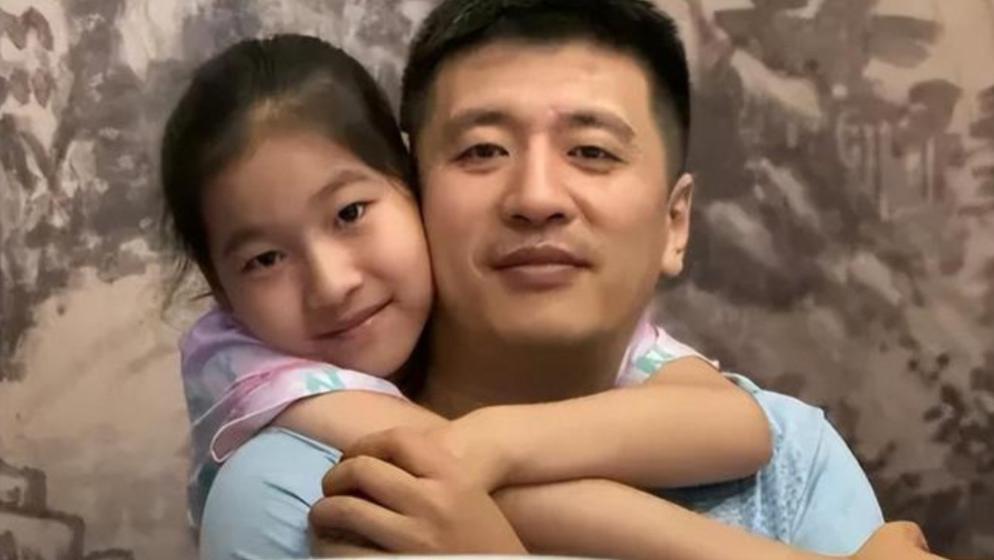 张雪峰心梗离世！曾被提醒嘴唇发紫他没在意，给妻女留下过亿财产