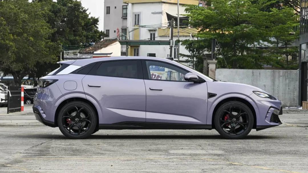 4月2日上市新车汇总：蔚来4车齐发，比亚迪运动+旅行