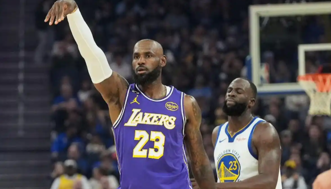 目前西部只有三、四、五名不确定了。而且似乎对湖人不利！
如果火箭后面全胜而湖人输