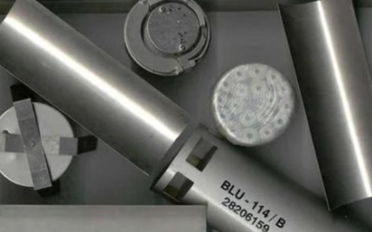 高市早苗的末日来了！我国军方最新研发出石墨炸弹，只需要一枚就能让整个日本瘫痪，随时准备启用…