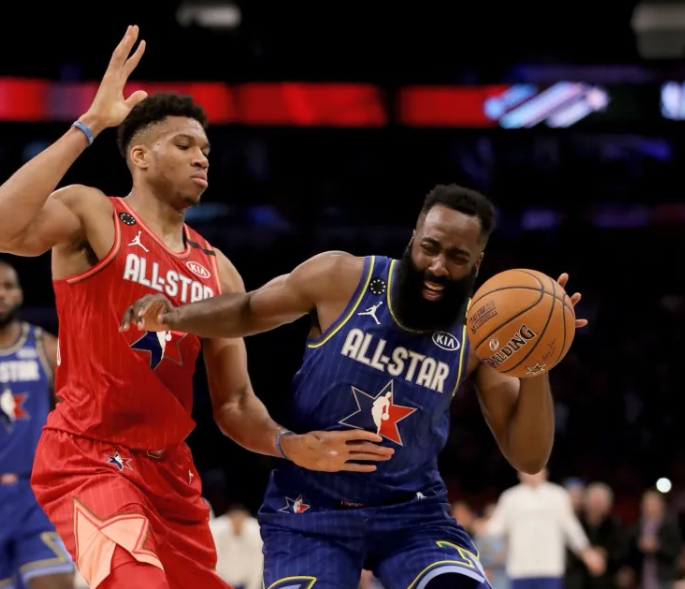前NBA球员伊曼-香珀特在播客节目中表示：
“热火依旧需要补强阵容。不能仅仅因为