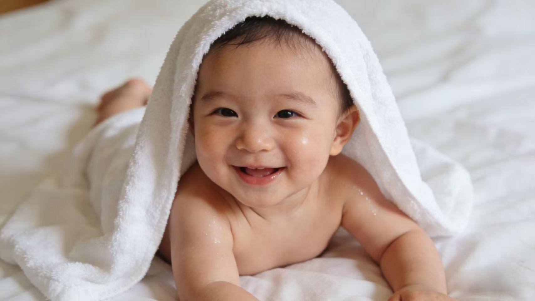 春季过敏娃护肤救星！萃莳礼大黄管，给敏肌宝宝穿层“防护盾”