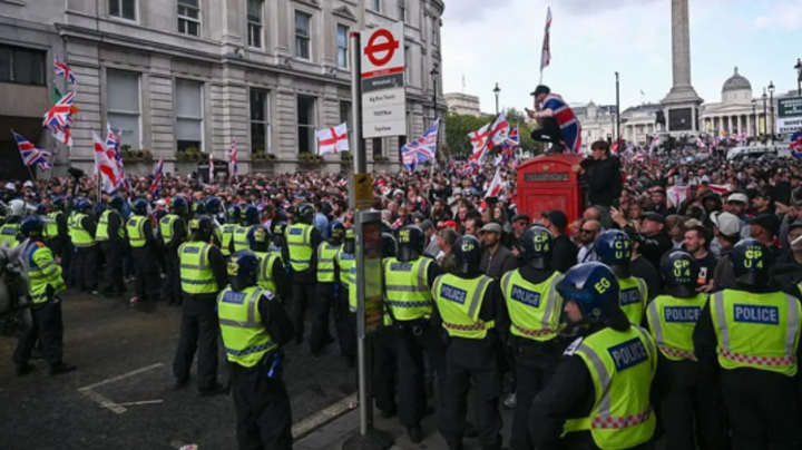 英国国会将派遣4000名警力，应对抗议活动