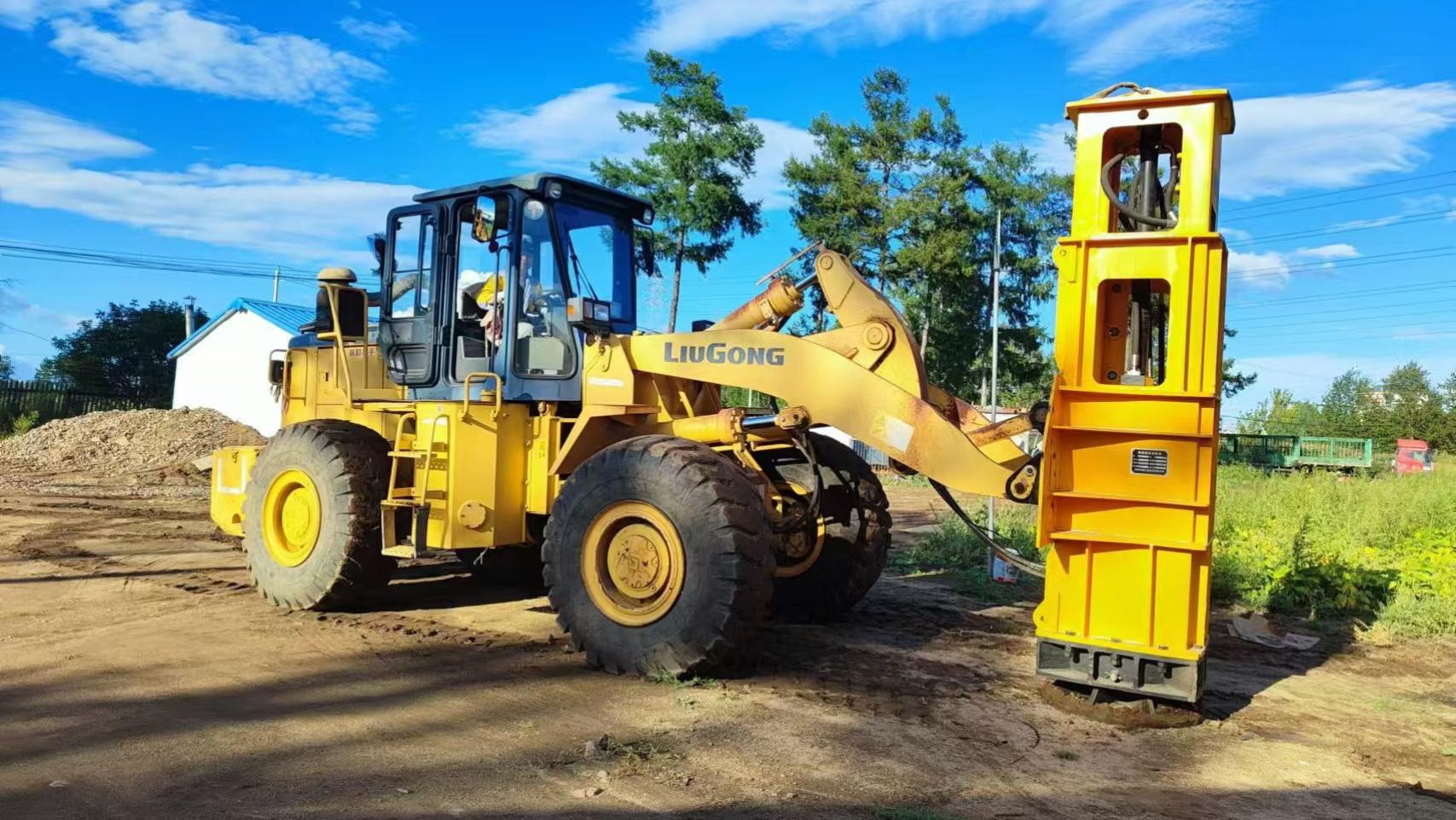 铲车改打夯机：基建高效压实新方案，灵活补强省成本