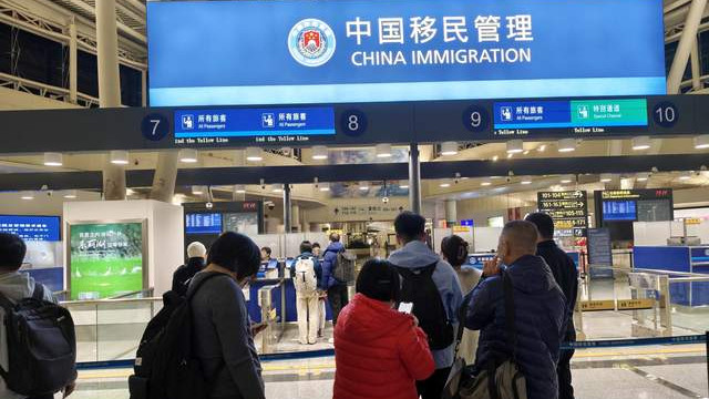 天津机场边检站全力保障春运期间厦航增开曼谷直飞航线