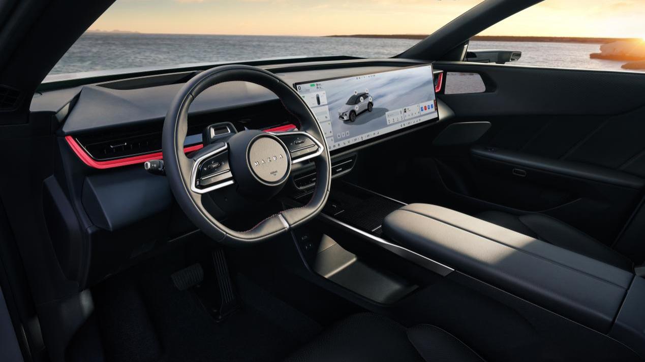 EZ-60首次智能化升级重磅开启 裸眼3D HUD行业首发“3D立牌指引”