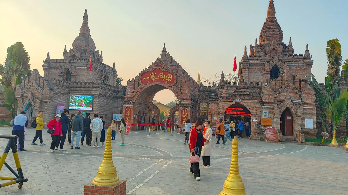 别被攻略骗！过年云南半月4人共花6100的欢乐游记7-只有一个字的城