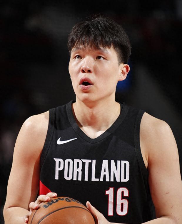 常规赛快收官了，身为瀚森的球迷也总结下自己看球的这一年吧

这一个赛季大致可以分