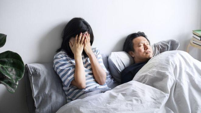 现代婚姻最残酷的地方：男人失业，沦为灵活就业者，基本就只剩下“离婚”了