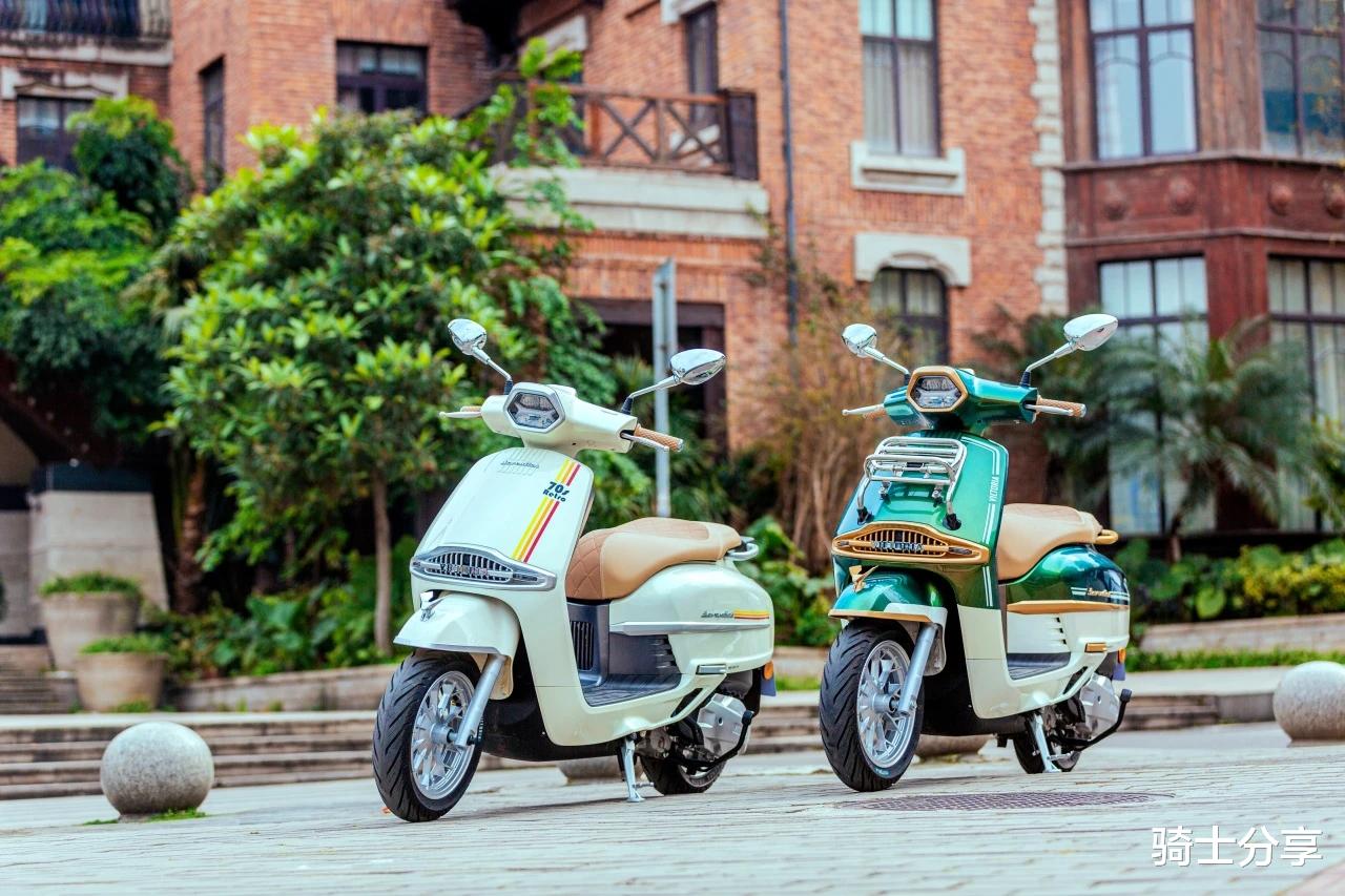 14999元起，两款国产250踏板发布，一款运动一款复古！