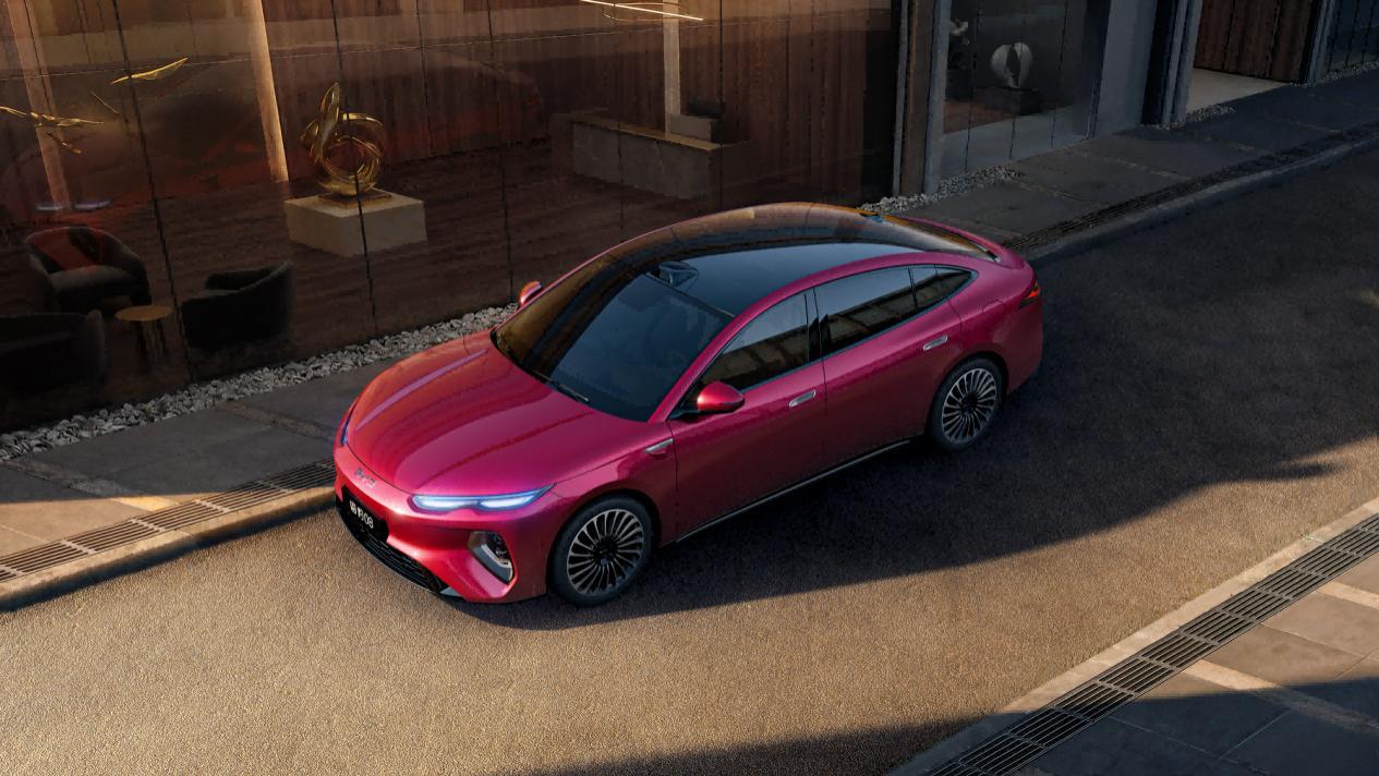 全球首个全系搭载闪充技术的车系！海洋8系北京车展双车亮相，双旗舰根治出行焦虑