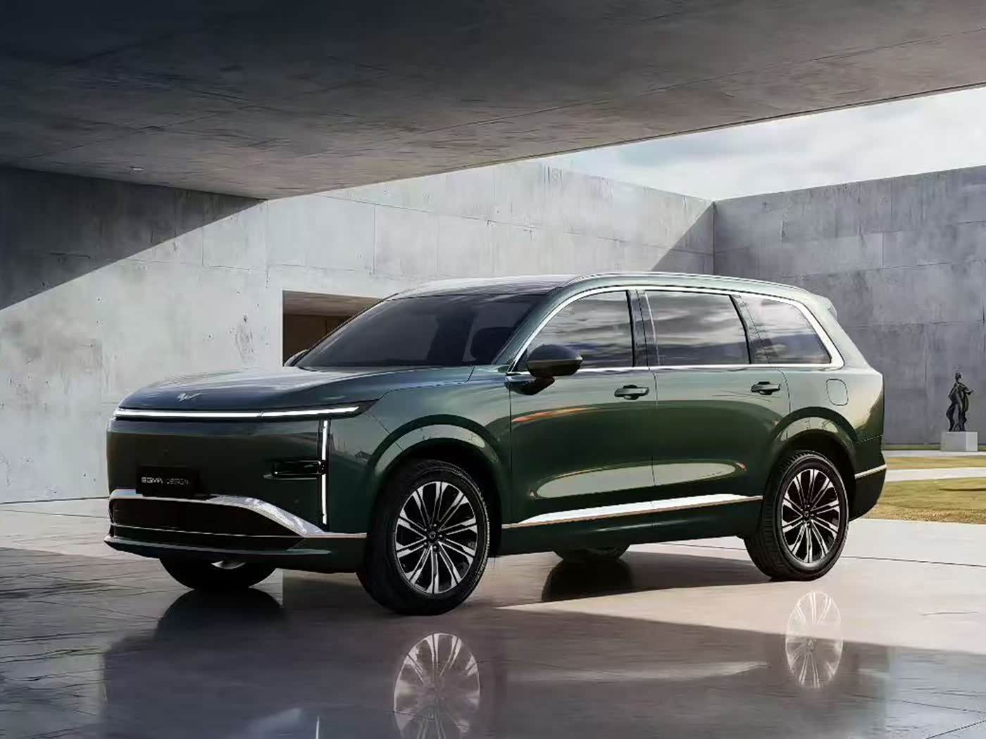 五菱银标中大型家用SUV即将上市！预计售价10.98万起，搭