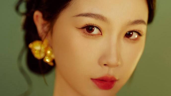 虞书欣的梦幻小妆造，整体的感觉也是超可以的！