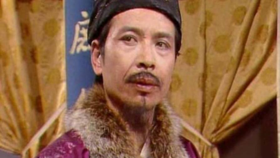 大观园基建争霸，为何“荒淫”贾珍完胜“能干”贾琏？真相就一个