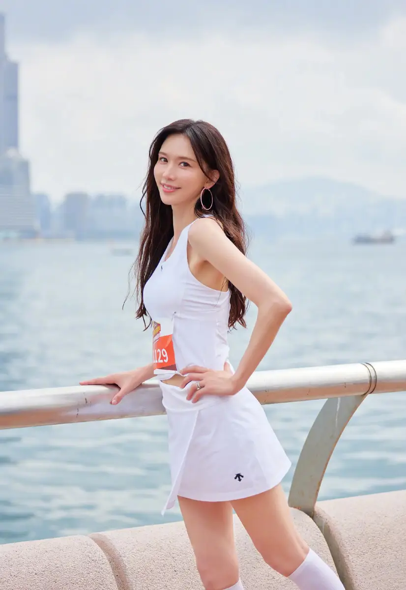 林志玲跑马拉松秒变活力少女！穿清凉运动装大方秀好身材