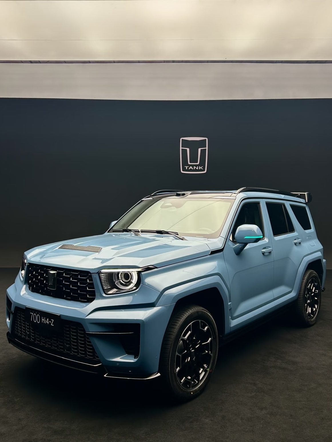 刚刚看完了全新坦克700的发布会，现场有祁同伟，唐小龙，林智达的扮演者助阵，看完