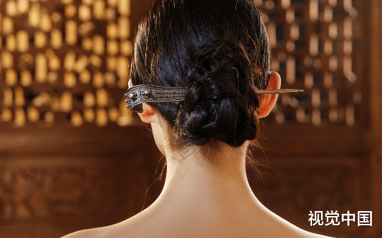 长姐看上我的未婚夫？我当场不演了！