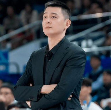 辽宁男篮主教练杨鸣谈球队大胜江苏取得3连胜，他表示：“之前的比赛，我就和队员说过