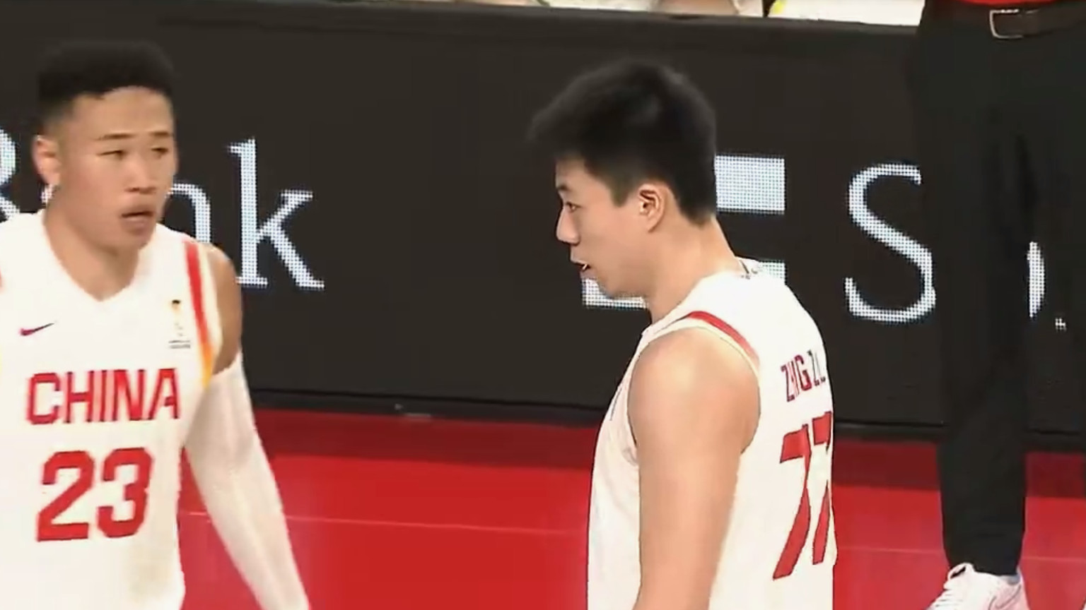 破案！弃用张镇麟后中国队突然一顺百顺的原因找到，名记一针见血