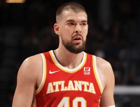 曾准确预测杨被交易至华盛顿的美记，认为洛杉矶快船队球员伊维察-祖巴茨可能是亚特兰