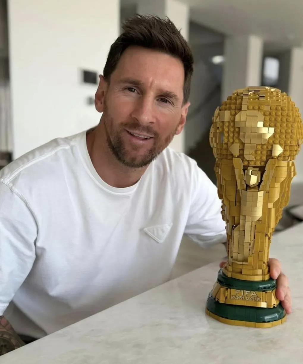 2026世界杯共有5名球员曾夺得金球奖，具体如下:
1.梅西🇦🇷(共获得8次
