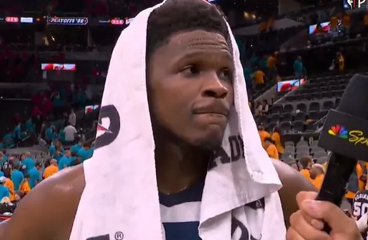 NBA季后赛马刺主场对阵森林狼的比赛已经结束。全场战罢，马刺以（0）102-10