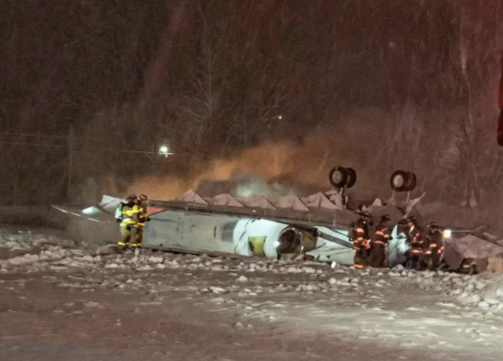 私人飞机在美国机场坠毁，机上6人全部遇难