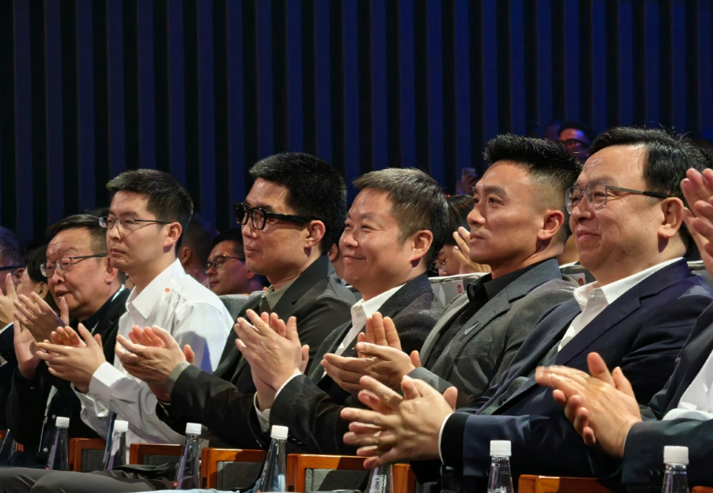 舒淇代言！新一代小米SU7上市！