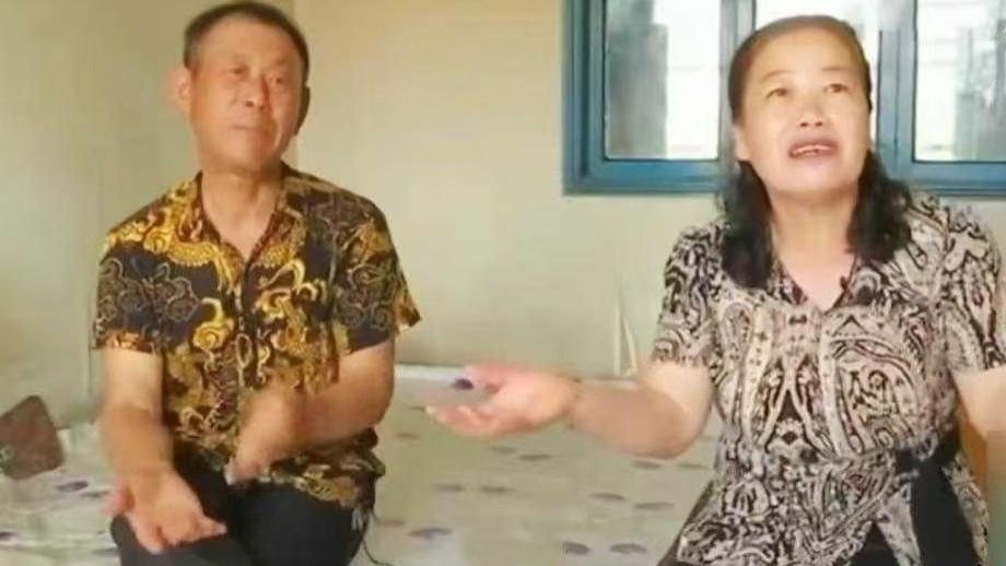 52岁大妈风韵犹存，找身体结实的有钱人，要求分房睡不过夫妻生活