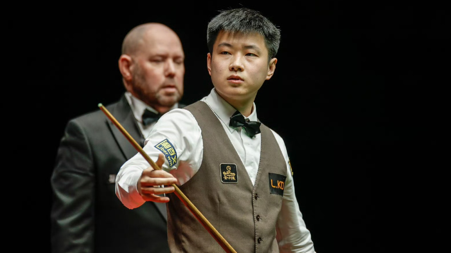 世界大奖赛战报赛程，赵心童三连鞭胜肖国栋进决赛，中国五人闯球员锦标赛再创历史