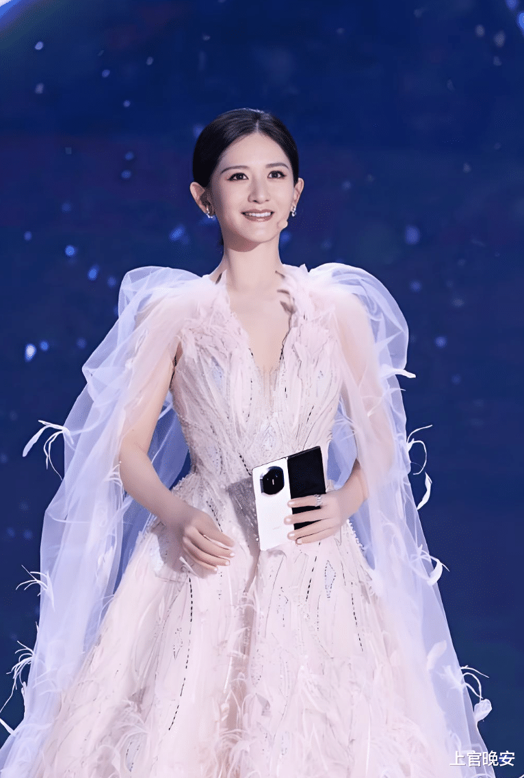 观众缘真是一门玄学，这5位明星仿佛自带“招黑”体质，常常挨骂