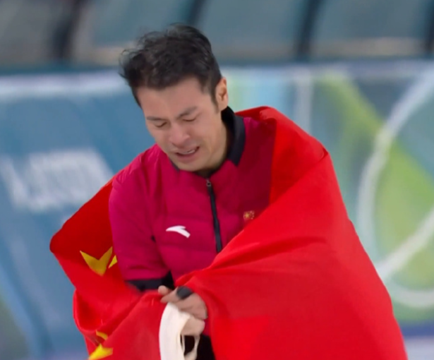 中国第一人，亚洲第一人！
宁忠岩是决赛中唯一滑进1分42秒以内的选手，本届冬奥会