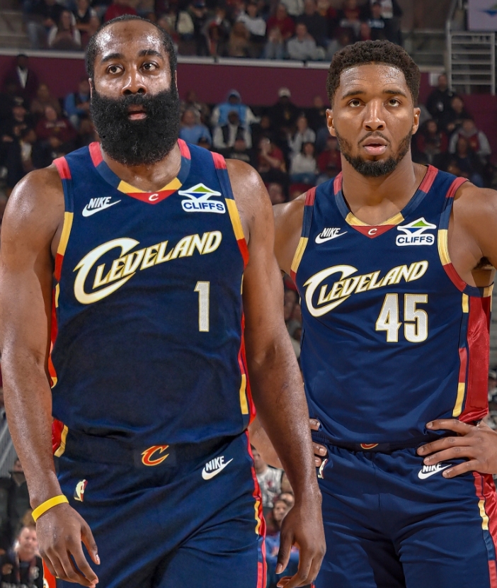 哈登➕米切尔！这对组合你看好吗？
在西部的时候，哈登可谓是米切尔的苦主，爵士连年