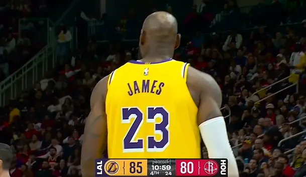 我感觉湖区真是最奇怪一个地方

今天对火箭的这场球还能怪詹姆斯，不知道啥情况，詹