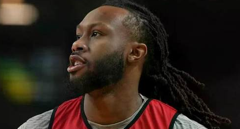 夏联有这种水平的数据，桑顿完全不输一个首轮秀。
1、在NBA遇到足尺寸的好锋线，