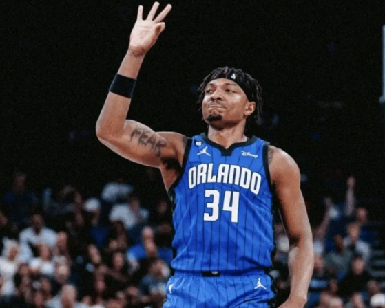 赶紧送走小卡特

我真受不了，作为一个中锋我不指望你能攻防两端都做出贡献但你起码