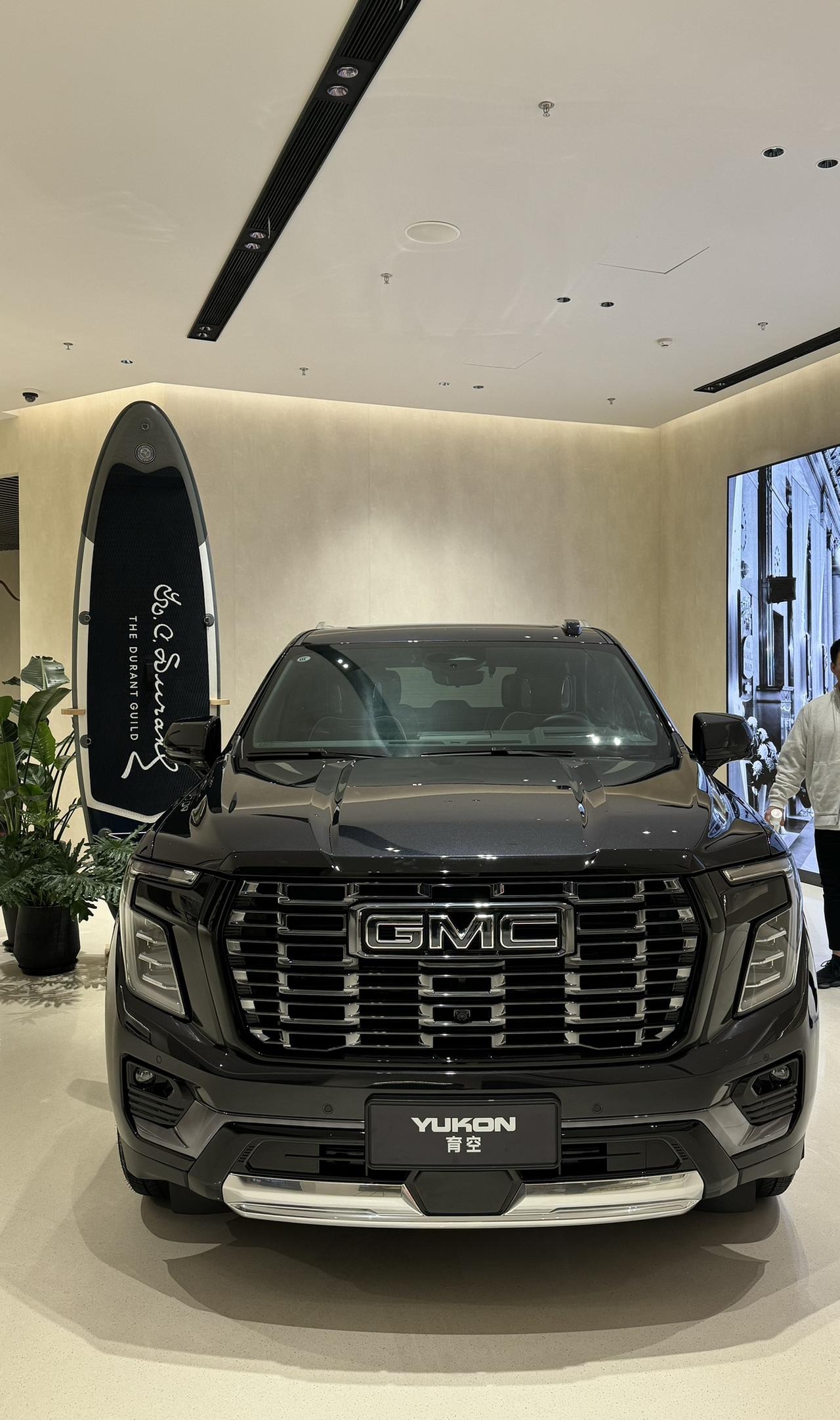 试驾GMC育空了，动力没毛病