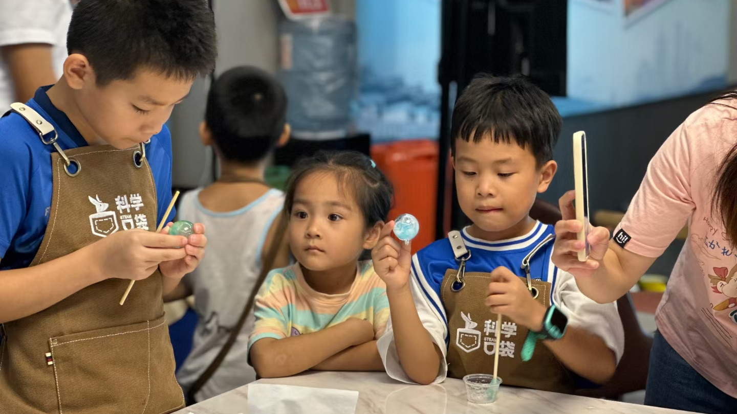 把科学变成孩子愿意探索的体验，科学口袋这样做实验科普