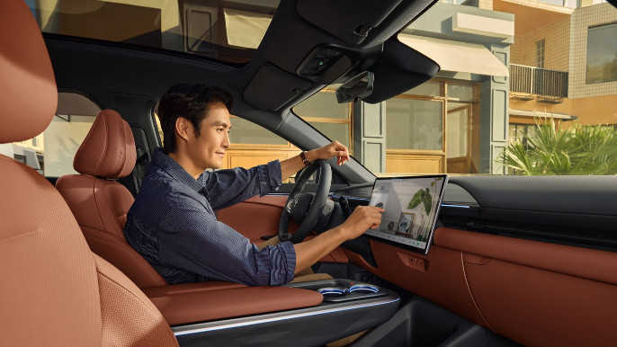 十万出头家用SUV怎么选？深蓝S05与极狐T5试驾全解析