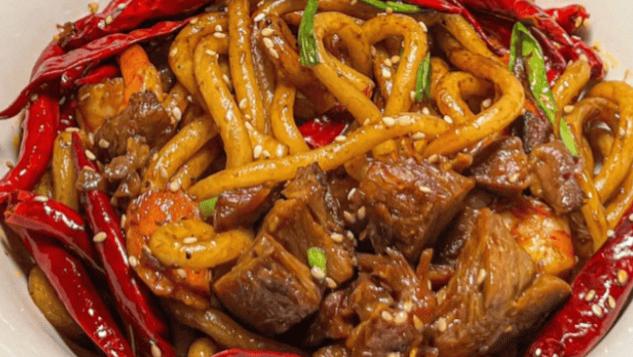 冒烟辣牛肉面：香辣过瘾超带感，十分钟煮出让人直呼“太上头”的硬核主食！