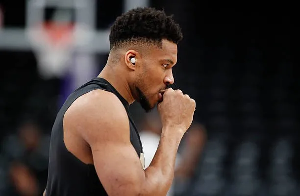 据记者Ramona Shelburne报道，联盟内部普遍认为雄鹿已经错过了在阿德