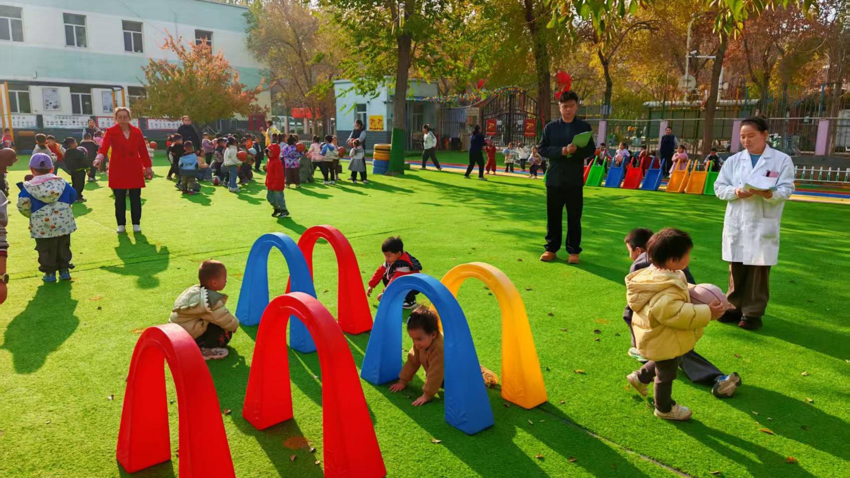 “3岁孩子春季一天要运动多久？”